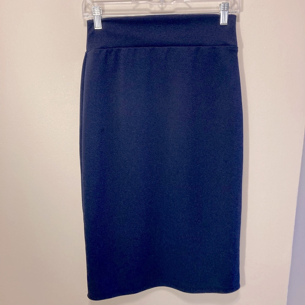 Modest pencil skirt in navy! NWOT